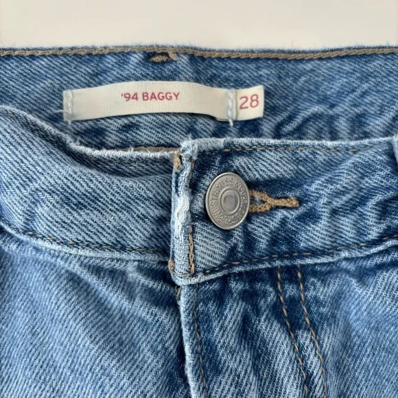Levi's Women's '94 Baggy Jeans Straight Leg Mid Rise 90s Distressed Size 28 - Picture 6 of 12